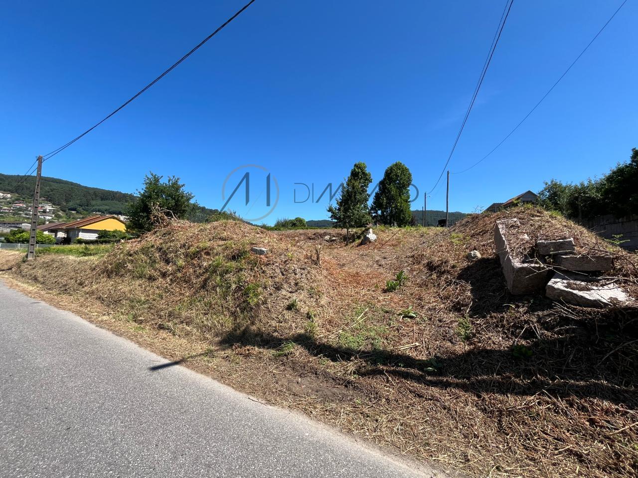 Amplio terreno para 2 viviendas en Santa María de Tebra, Tomiño
