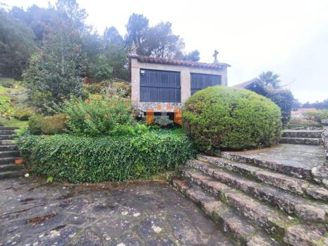 C000196 Venta de casa con piscina y terraza en Baiona Población