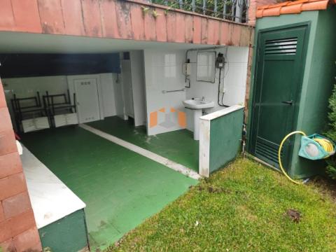 C000196 Venta de casa con piscina y terraza en Baiona Población