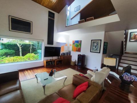 C000196 Venta de casa con piscina y terraza en Baiona Población