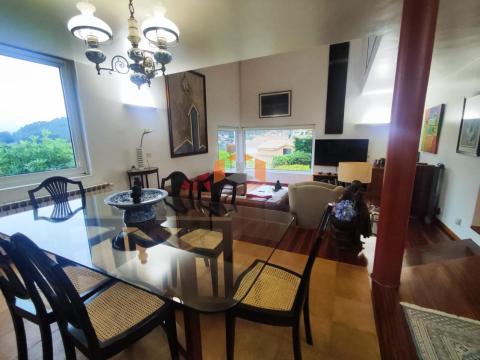 C000196 Venta de casa con piscina y terraza en Baiona Población