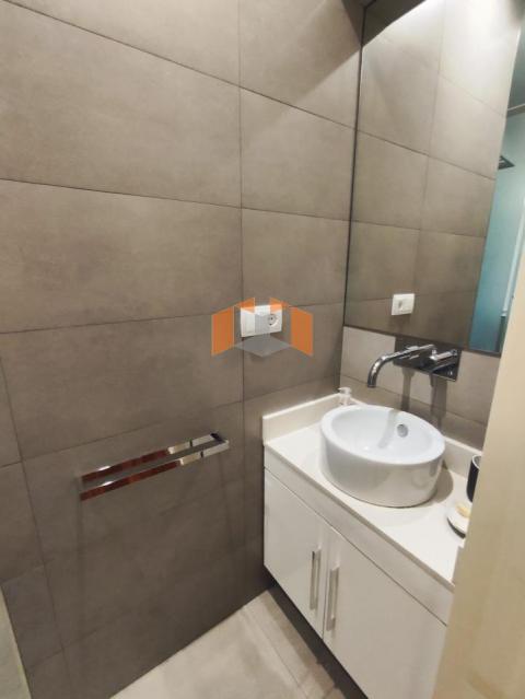 C000196 Venta de casa con piscina y terraza en Baiona Población