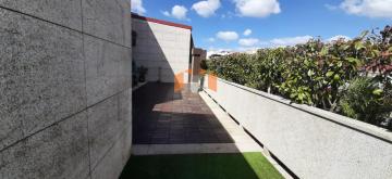 P001044 Venta de piso con terraza en Praza España-Corte Inglés (Vigo)