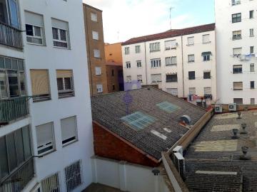 P004881 Venta de pisos/apartamentos con terraza en Centro (León)
