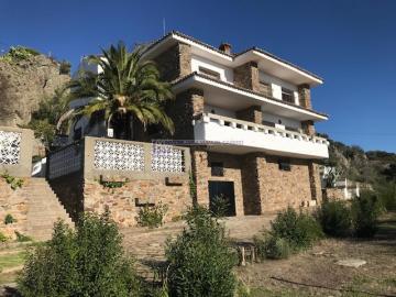 C001099 Venta de casas/chalet con piscina en Nuevo Cáceres (Cáceres)