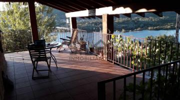 C000438 Venta de casas/chalet con terraza en Astariz (Castrelo de Miño)