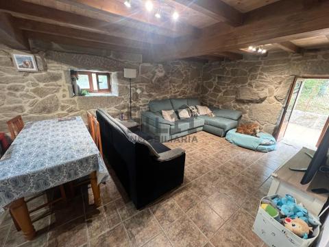 C000542 Venta de casa con piscina y terraza en Allariz