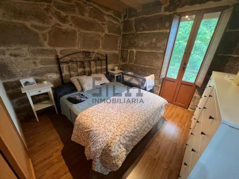 C000542 Venta de casa con piscina y terraza en Allariz