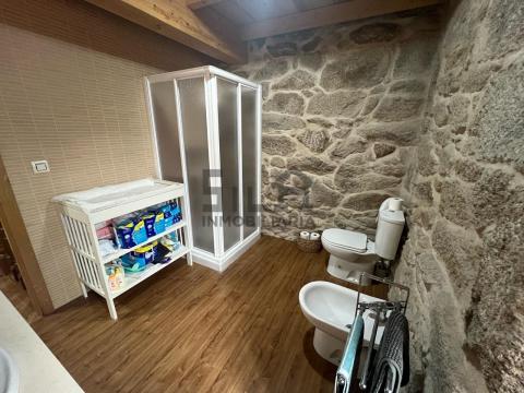 C000542 Venta de casa con piscina y terraza en Allariz