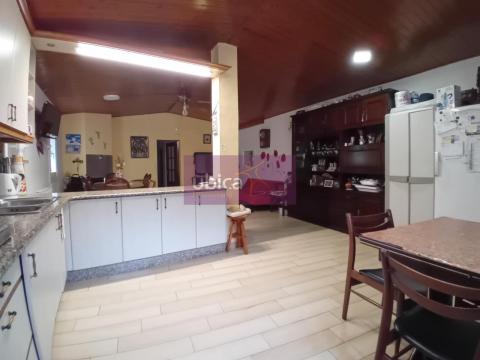 C005387 Venta de casa con terraza en Ponteareas Población