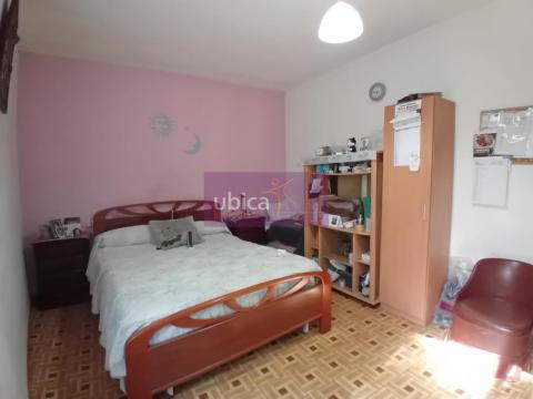 C005387 Venta de casa con terraza en Ponteareas Población