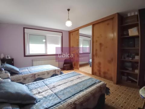 C005387 Venta de casa con terraza en Ponteareas Población