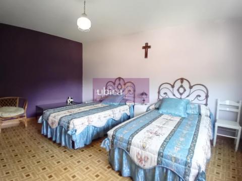 C005387 Venta de casa con terraza en Ponteareas Población