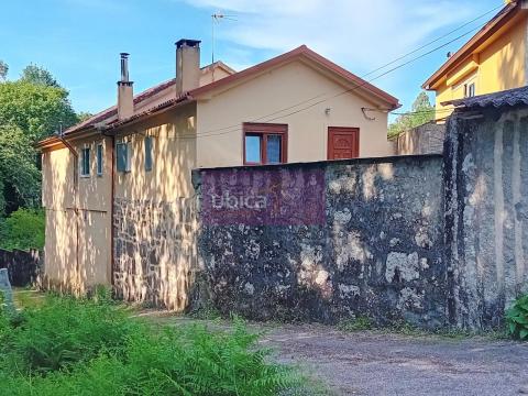 C005387 Venta de casa con terraza en Ponteareas Población