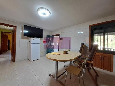 C005411 Venta de casa con piscina y terraza en Entenza (Salceda de Caselas)