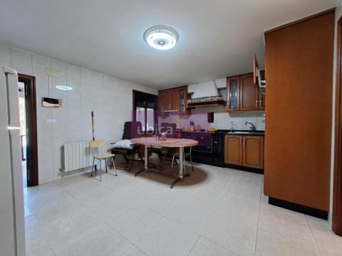 C005411 Venta de casa con piscina y terraza en Entenza (Salceda de Caselas)