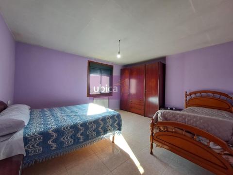 C005411 Venta de casa con piscina y terraza en Entenza (Salceda de Caselas)
