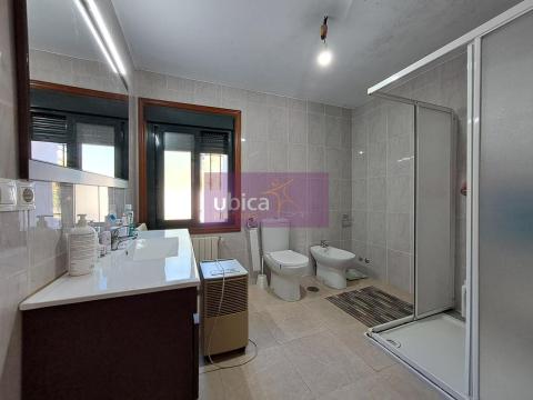 C005411 Venta de casa con piscina y terraza en Entenza (Salceda de Caselas)