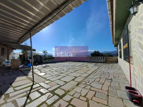 C005411 Venta de casa con piscina y terraza en Entenza (Salceda de Caselas)