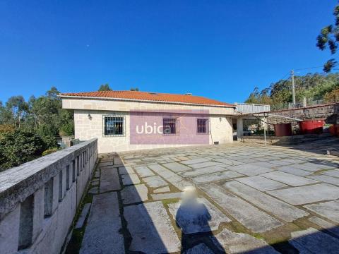 C005411 Venta de casa con piscina y terraza en Entenza (Salceda de Caselas)