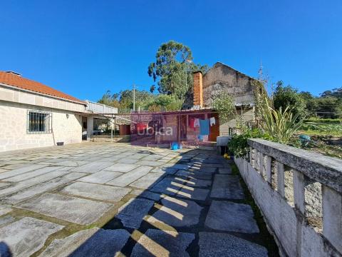 C005411 Venta de casa con piscina y terraza en Entenza (Salceda de Caselas)