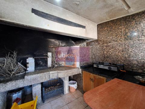 C005411 Venta de casa con piscina y terraza en Entenza (Salceda de Caselas)