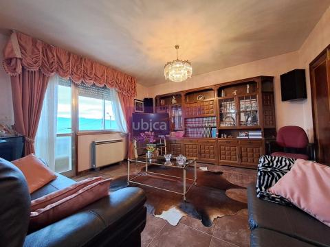 C005419 Venta de casa con terraza en O Porriño Población
