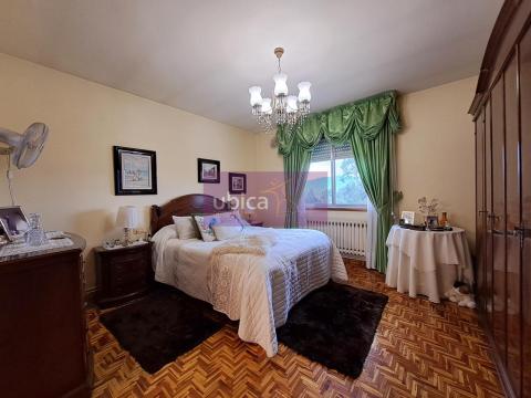 C005419 Venta de casa con terraza en O Porriño Población