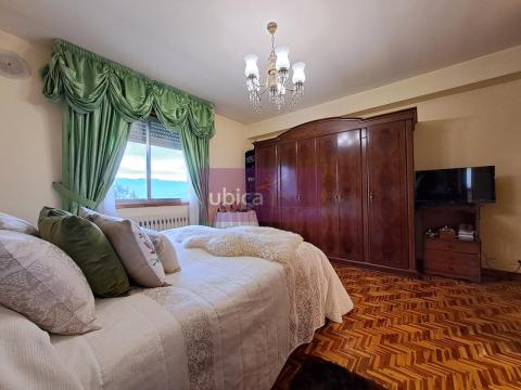 C005419 Venta de casa con terraza en O Porriño Población
