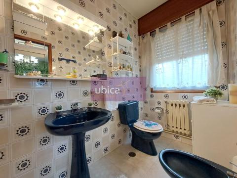 C005419 Venta de casa con terraza en O Porriño Población