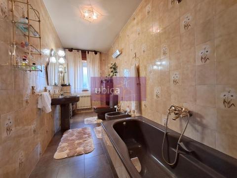 C005419 Venta de casa con terraza en O Porriño Población
