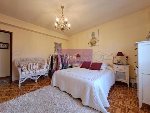 C005419 Venta de casa con terraza en O Porriño Población