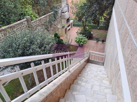 C005419 Venta de casa con terraza en O Porriño Población
