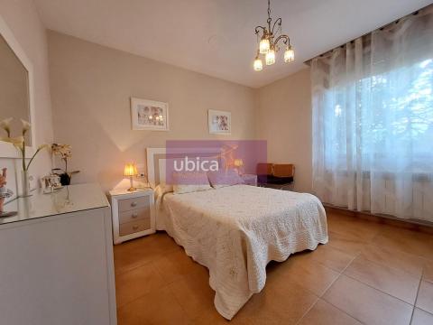C005419 Venta de casa con terraza en O Porriño Población