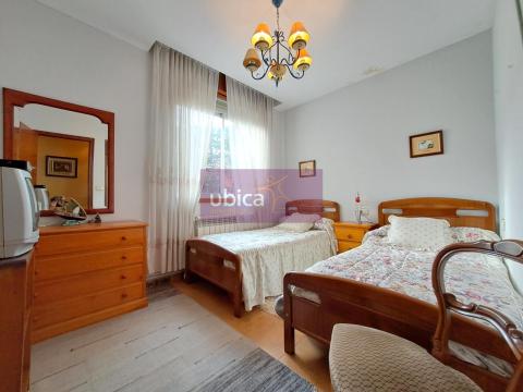 C005419 Venta de casa con terraza en O Porriño Población