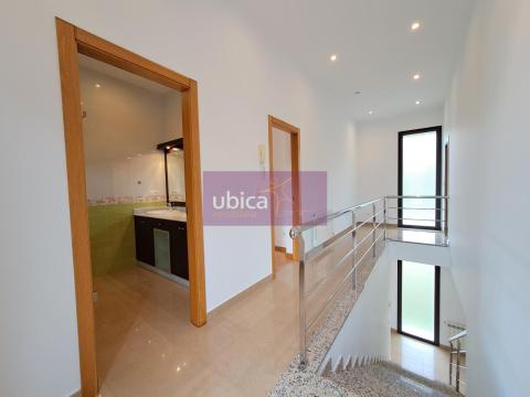 C005167 Venta de casa con terraza en A Picoña (Salceda de Caselas)