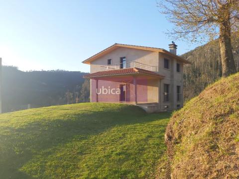 C005167 Venta de casa con terraza en A Picoña (Salceda de Caselas)