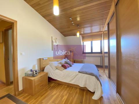 P004362 Venta de ático con terraza en O Porriño Población